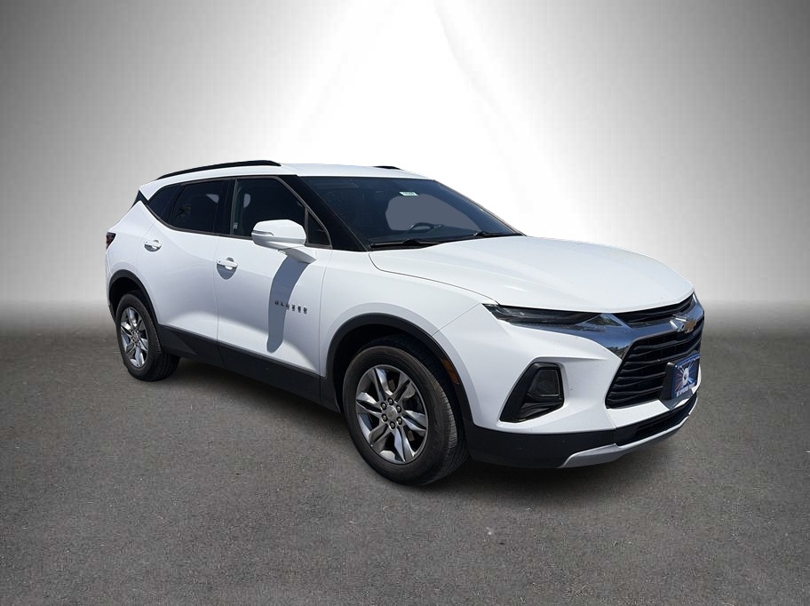2019 Chevrolet Blazer photo 2
