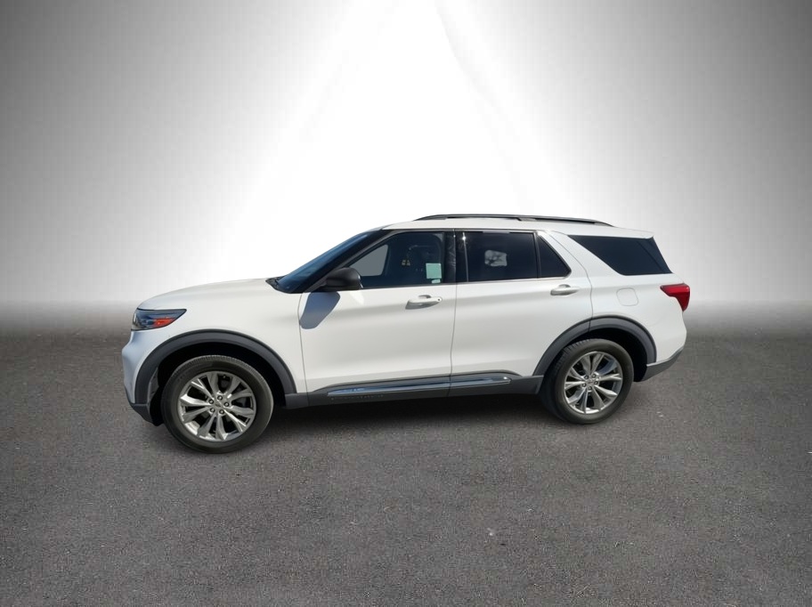 2020 Ford Explorer photo 4