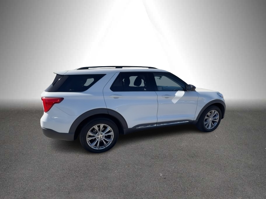 2020 Ford Explorer photo 8