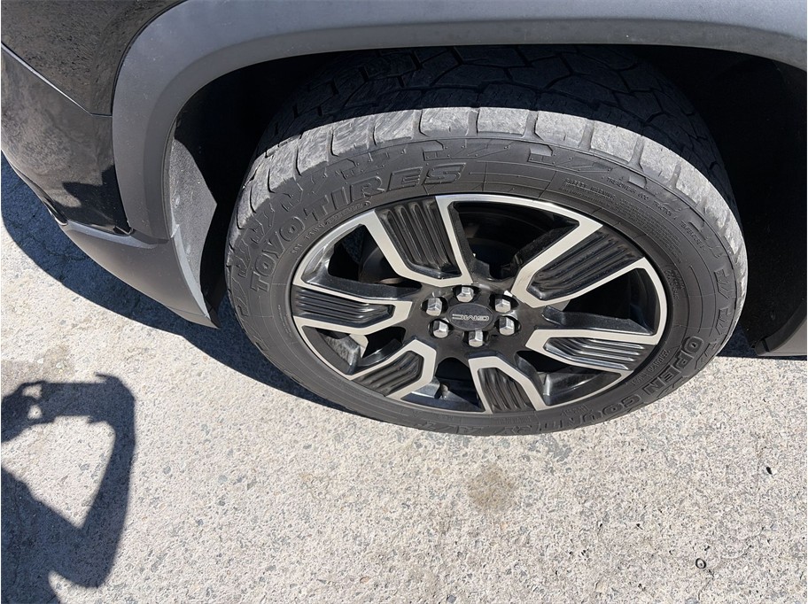 2019 GMC Acadia photo 10
