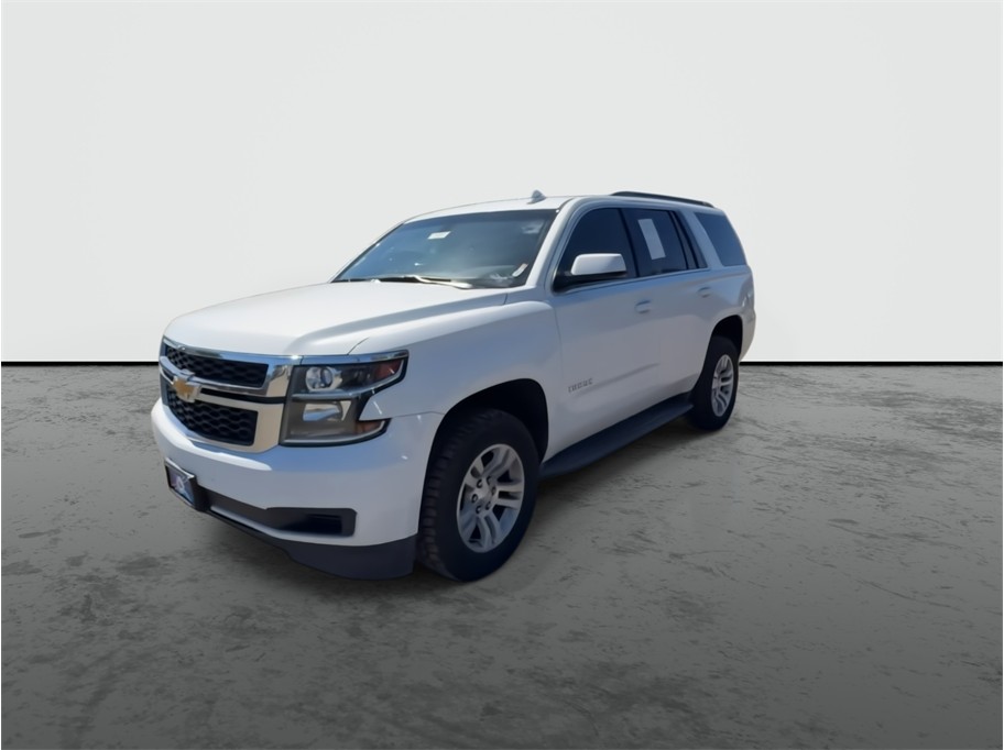 2017 Chevrolet Tahoe photo 4