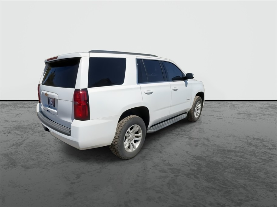 2017 Chevrolet Tahoe photo 8