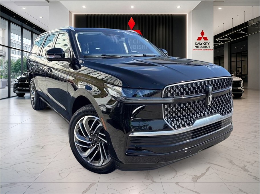 Black 2025 Lincoln Navigator L Reserve 4WD SUV / Crossover Four-Wheel Drive Automatic
