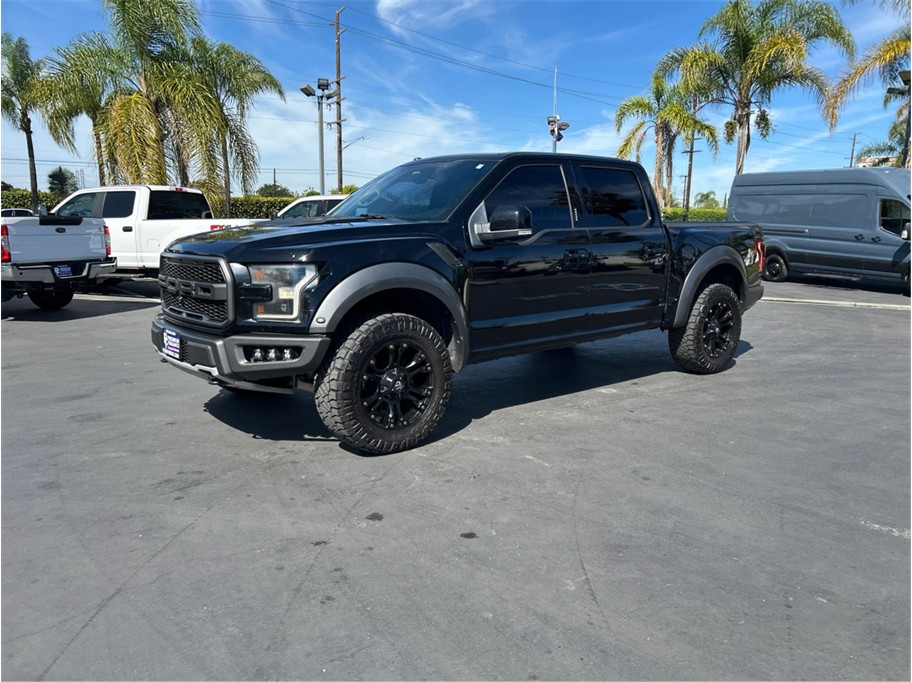 2017 Ford F-150 Raptor SuperCrew 4WD