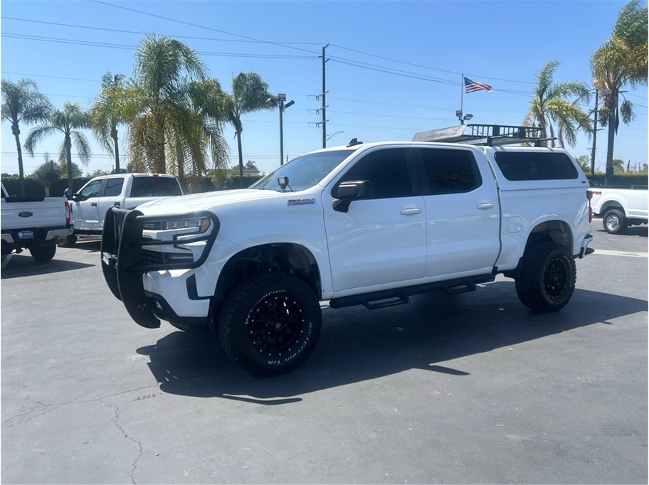 White 2019 Chevrolet Silverado 1500 Pickup Truck Four-Wheel Drive 8-Speed Automatic Overdrive
