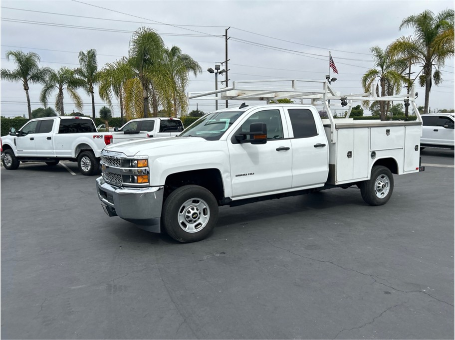 White 2019 Chevrolet Silverado 2500HD Pickup Truck 4X2 6-Speed Automatic Overdrive