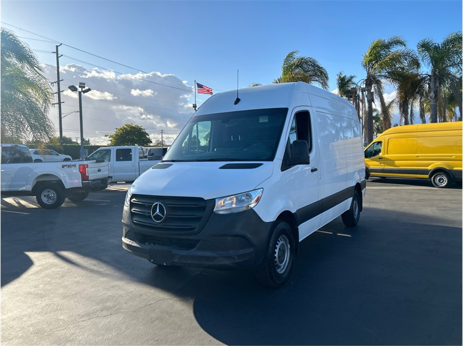 White 2020 Mercedes-Benz Sprinter Cargo 2500 144 V6 RWD Van 4X2 7-Speed Automatic