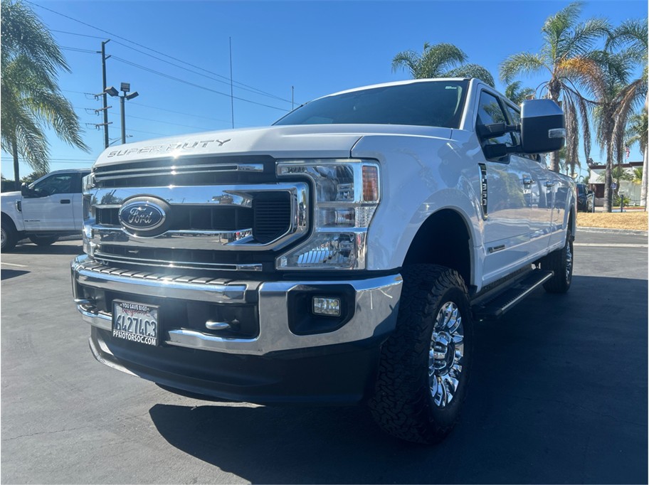 White 2020 Ford F-350 Super Duty Pickup Truck Four-Wheel Drive Automatic