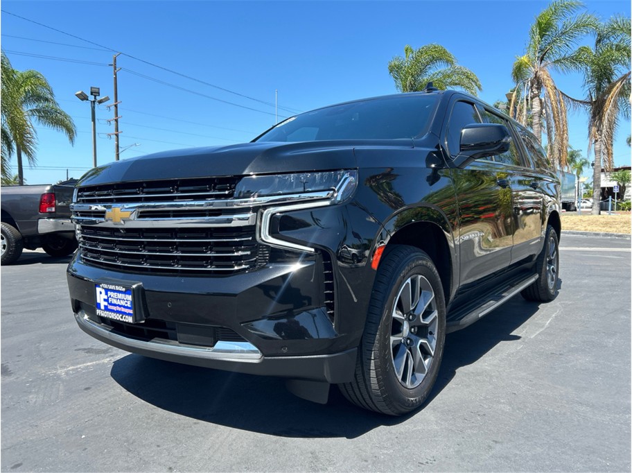 Black 2024 Chevrolet Suburban SUV / Crossover 4X2 10-Speed Automatic