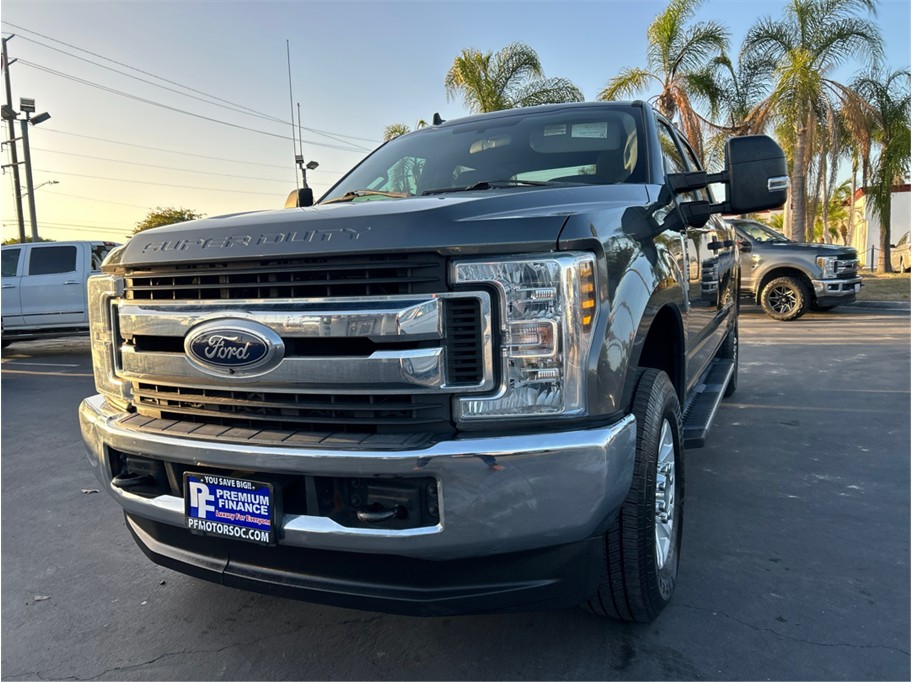 Gray 2019 Ford F-250 Super Duty Pickup Truck Four-Wheel Drive 6-Speed Automatic