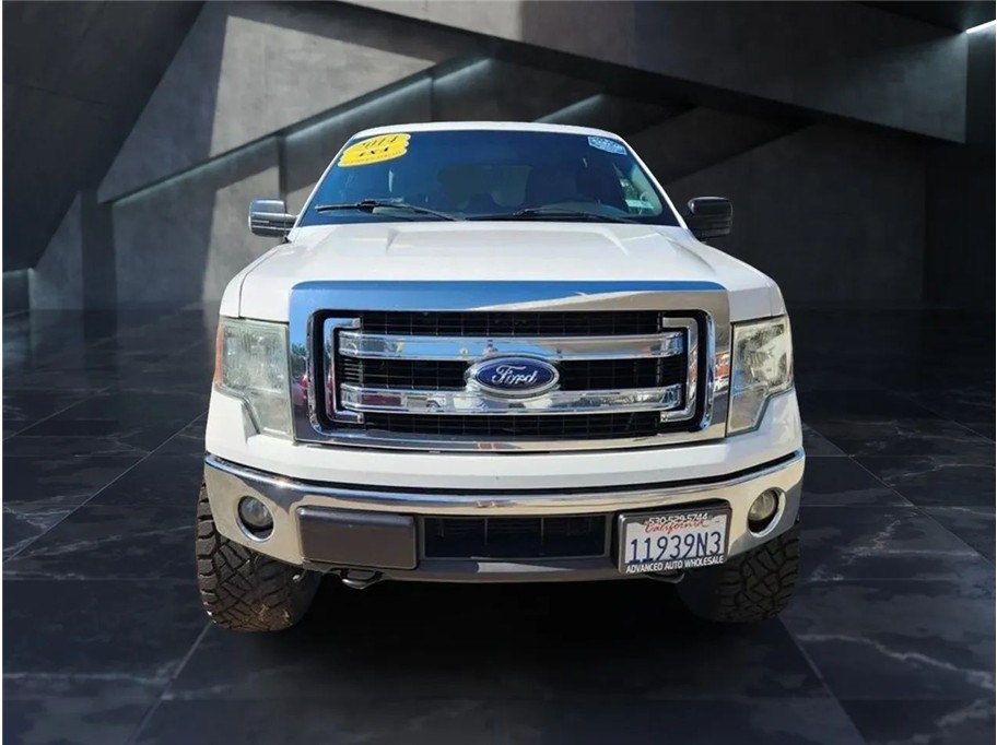 View vehicle photo 4