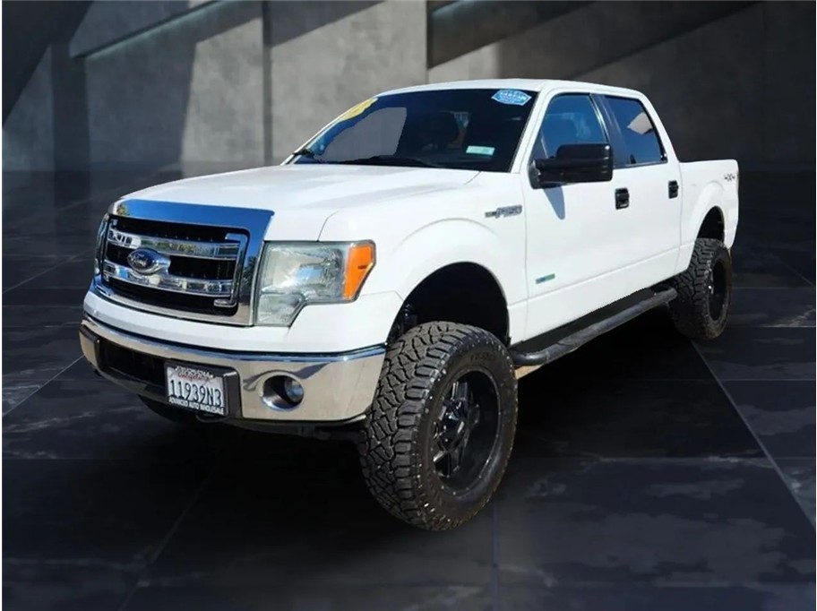 View vehicle photo 5