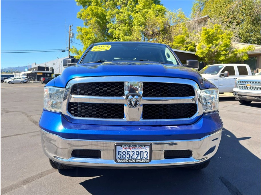 View vehicle photo 4