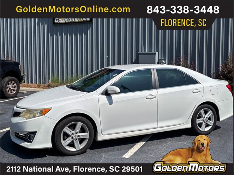 White 2013 Toyota Camry Sedan Front-Wheel Drive 6-Speed Automatic