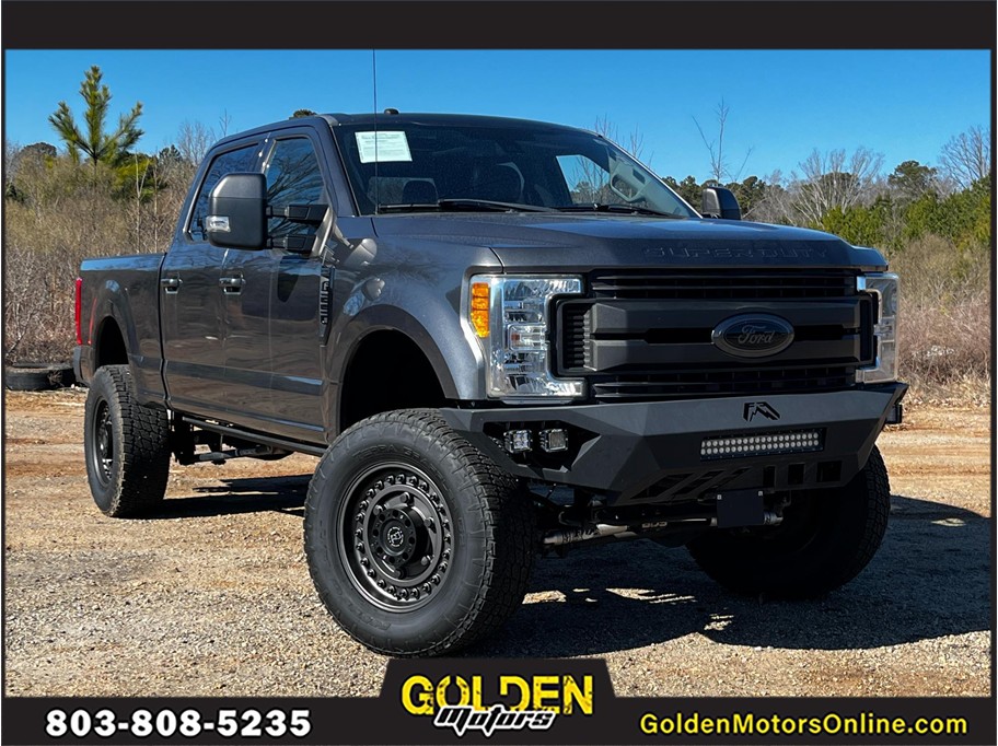 Gray 2017 Ford F-250 Super Duty Lariat Crew Cab 4WD Pickup Truck Four-Wheel Drive 6-Speed Automatic