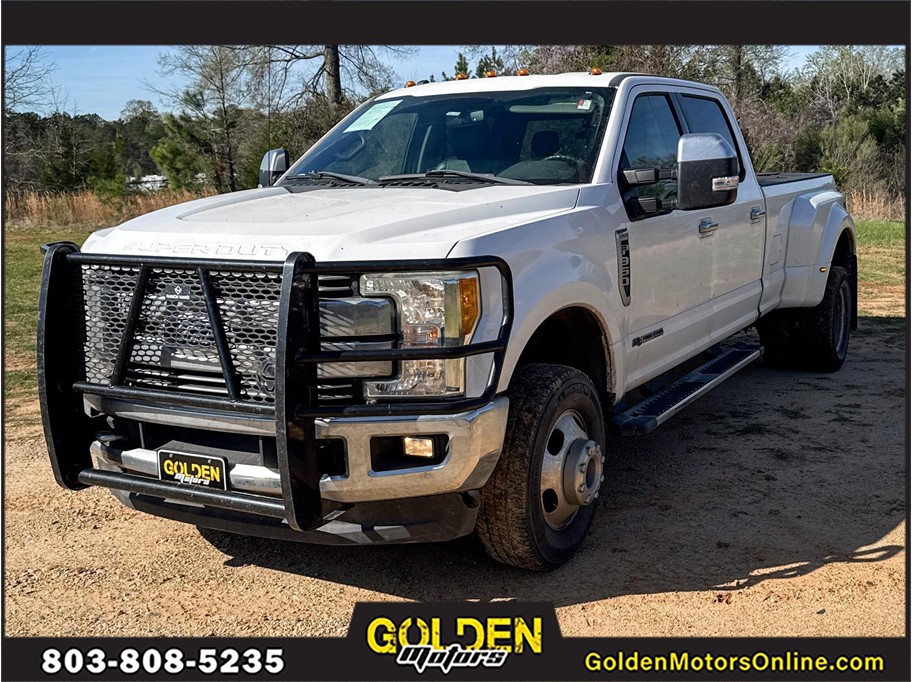 White 2017 Ford F-350 Super Duty Lariat Crew Cab LB DRW 4WD Pickup Truck Four-Wheel Drive 6-Speed Automatic