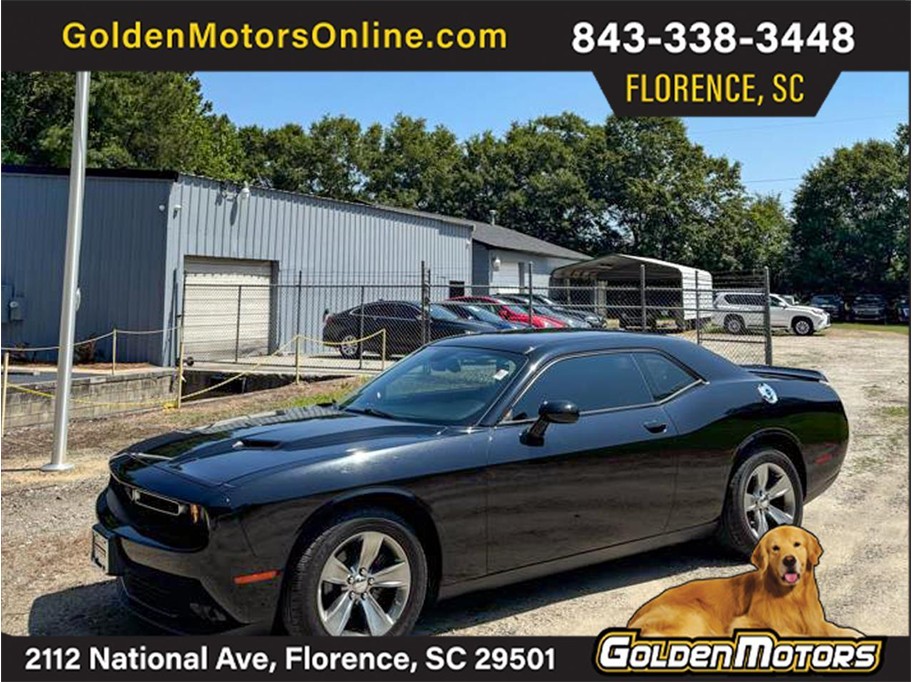 Black 2019 Dodge Challenger SXT RWD Coupe Rear-Wheel Drive 8-Speed Automatic