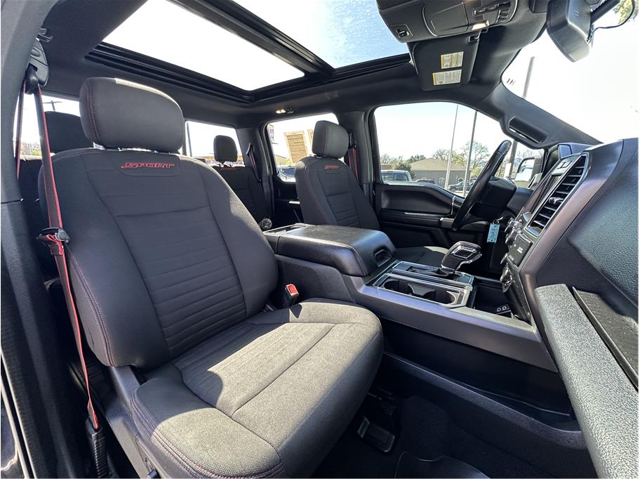 View vehicle photo 4