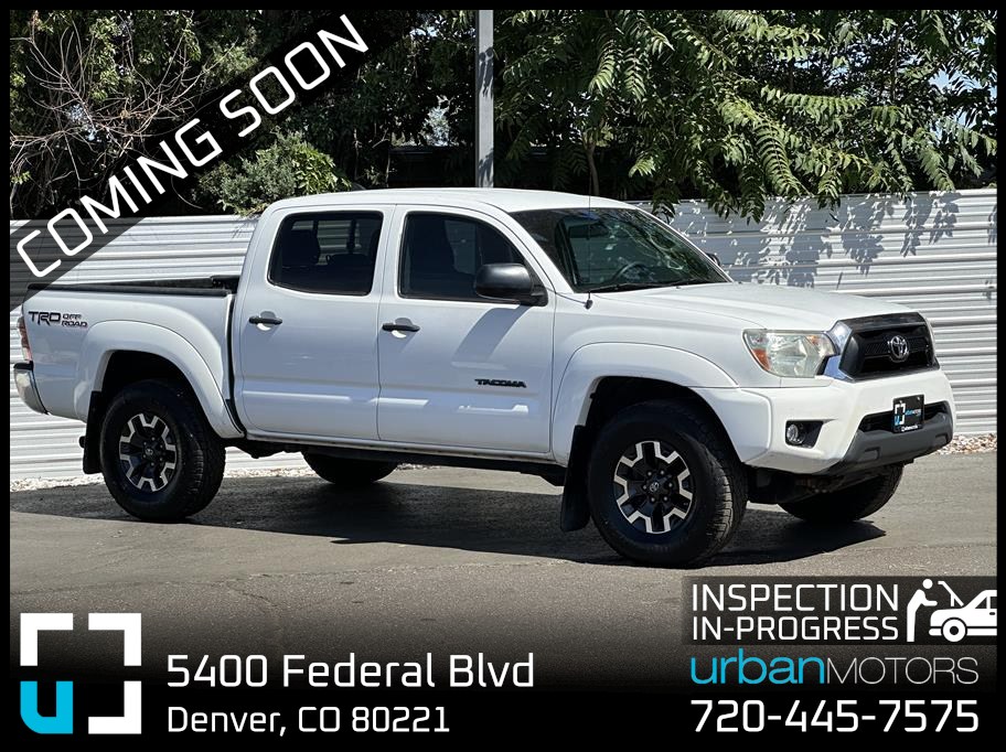 White 2014 Toyota Tacoma Pickup Truck Four-Wheel Drive 5-Speed Automatic