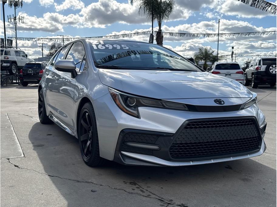 View vehicle photo 5