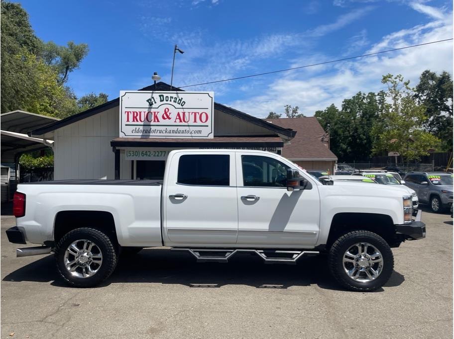 2015 Chevrolet Silverado 2500 HD Crew Cab High Country