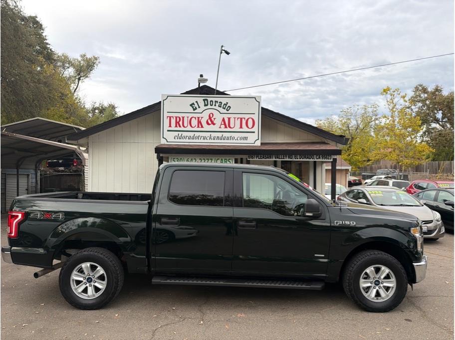 2015 Ford F150 SuperCrew Cab XLT Pickup 4D 5 1/2 ft