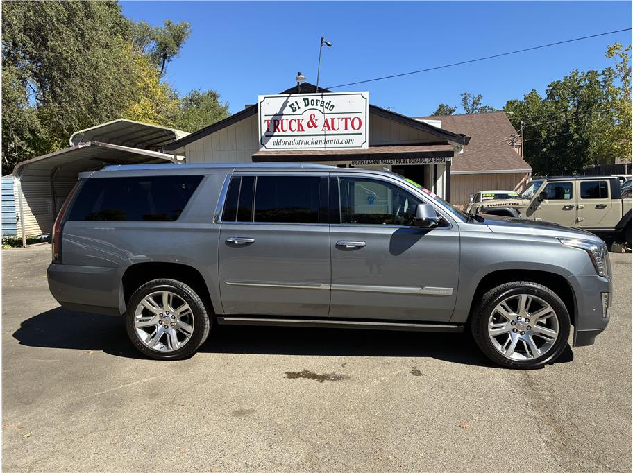 2019 Cadillac Escalade ESV ESV Premium Luxury