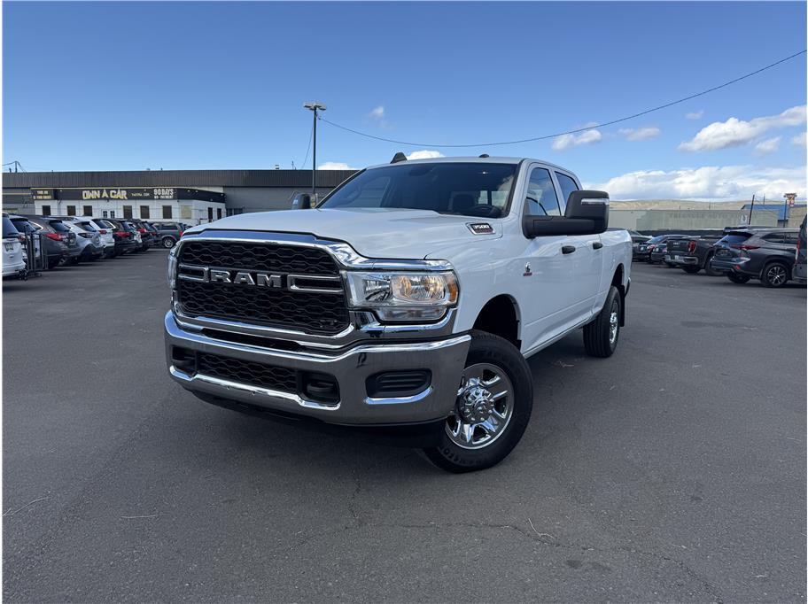 2024 RAM 3500 Tradesman Crew Cab 4WD
