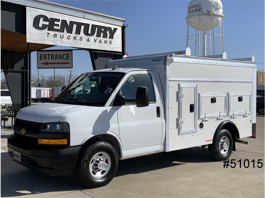 2020 Chevrolet Express Cutaway - Image 1