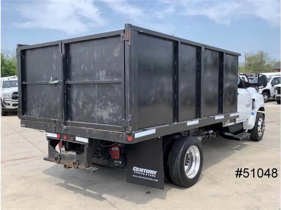 2021 Chevrolet Silverado MD - Photo 2