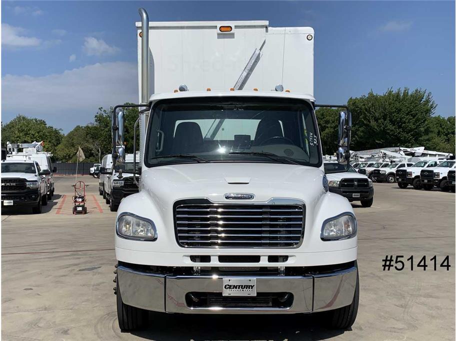 2018 Freightliner M2 106