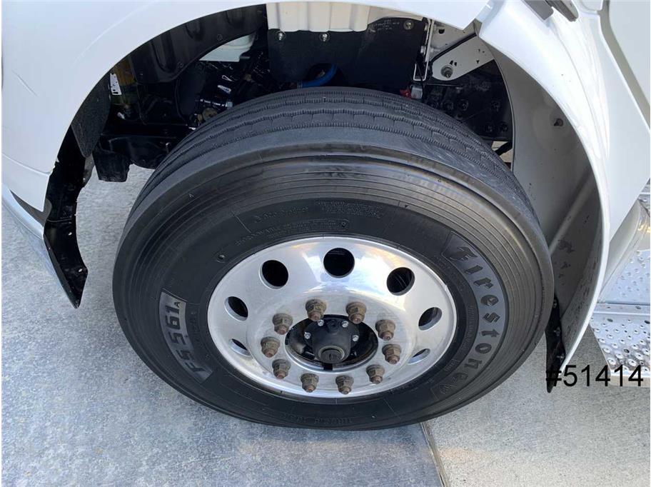 2018 Freightliner M2 106