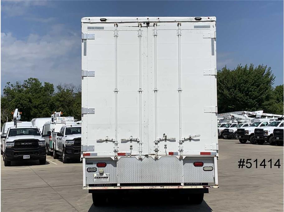 2018 Freightliner M2 106