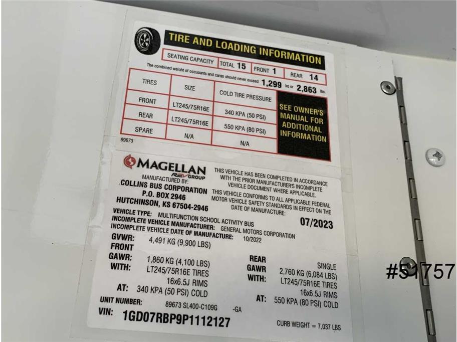 2023 GMC 3500 Savana