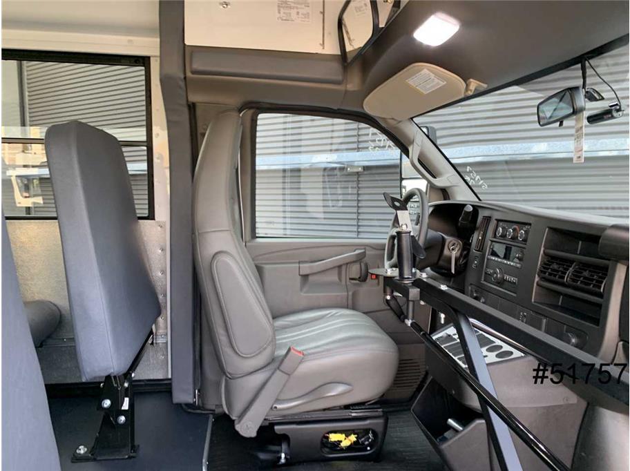 2023 GMC 3500 Savana