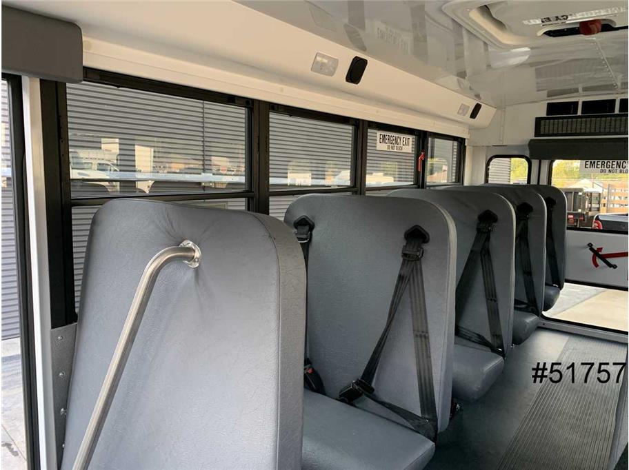 2023 GMC 3500 Savana