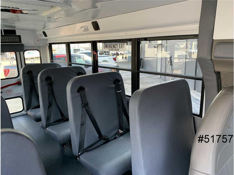 2023 GMC 3500 Savana