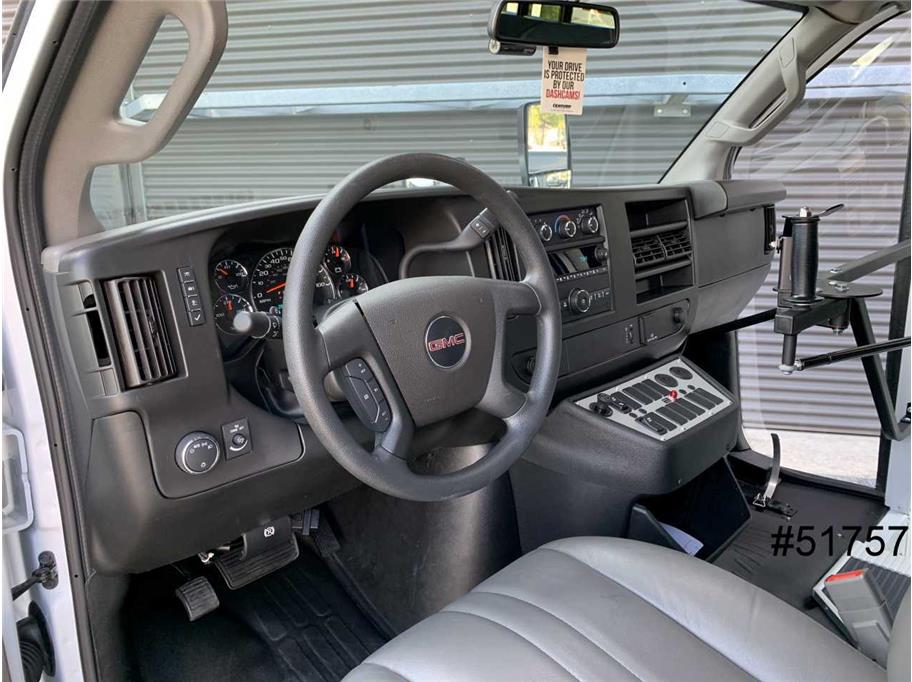 2023 GMC 3500 Savana