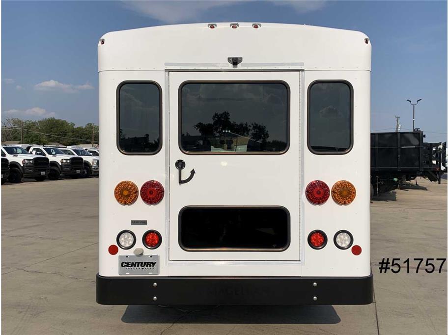 2023 GMC 3500 Savana