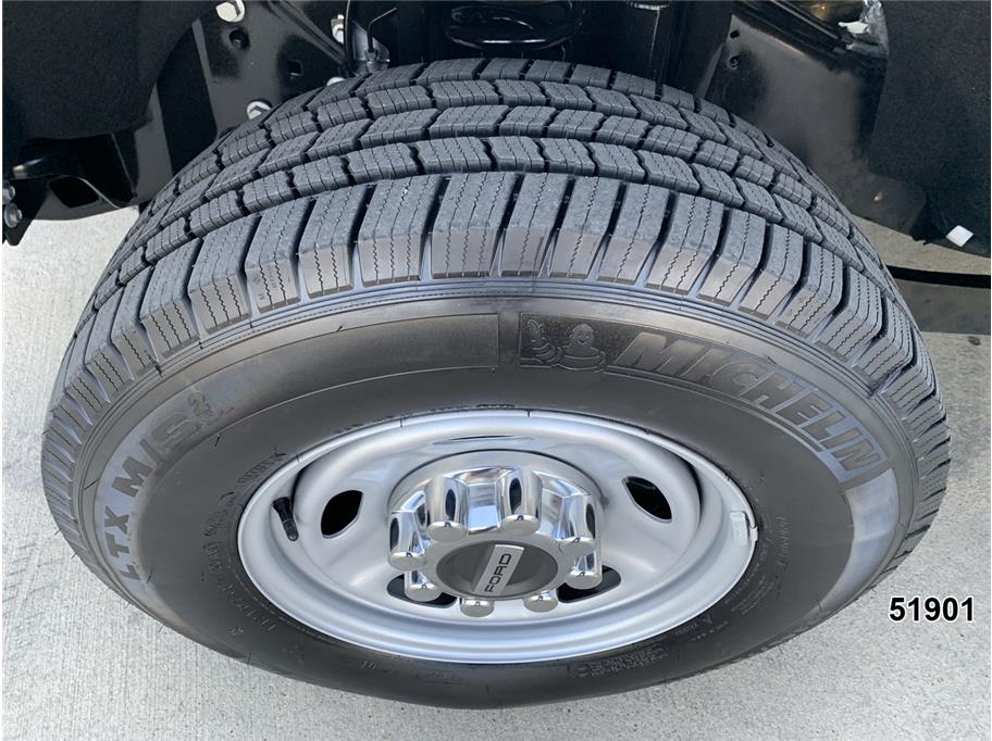2024 Ford F-350 Super Duty XL - Photo 18