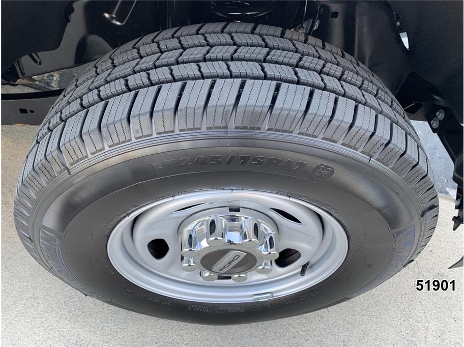 2024 Ford F-350 Super Duty XL - Photo 19