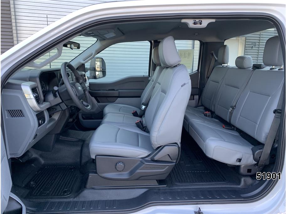 2024 Ford F-350 Super Duty XL - Photo 24