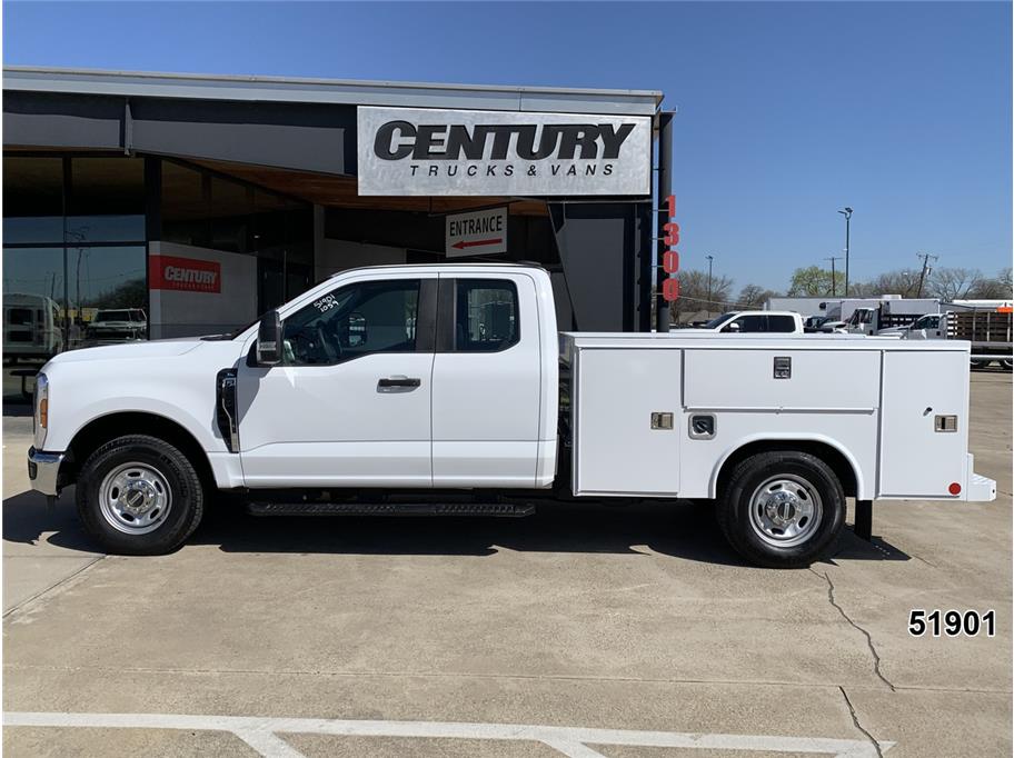 2024 Ford F-350 Super Duty XL - Photo 4