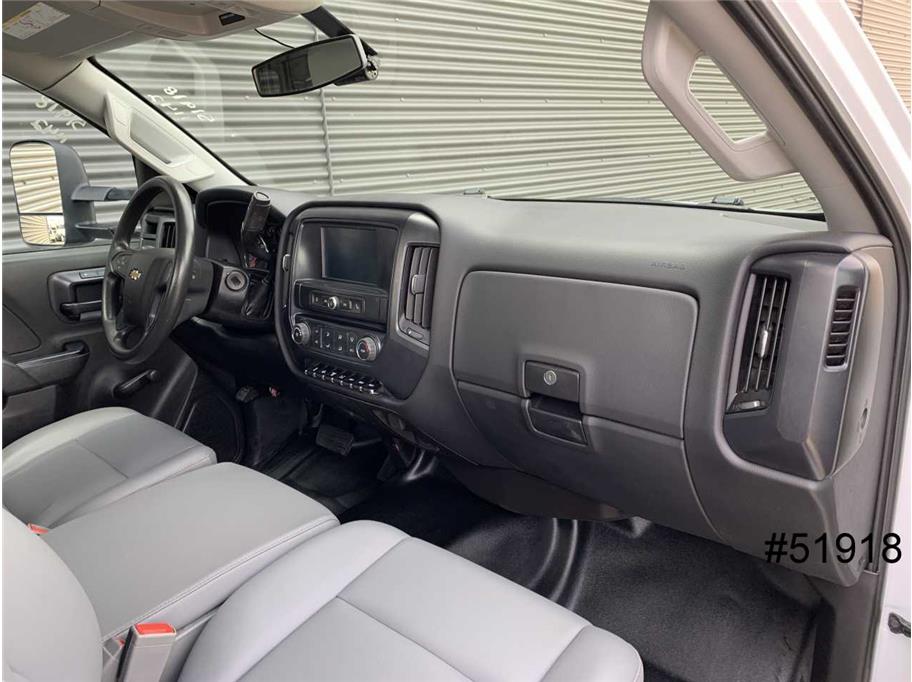 2021 Chevrolet Silverado MD - Photo 36