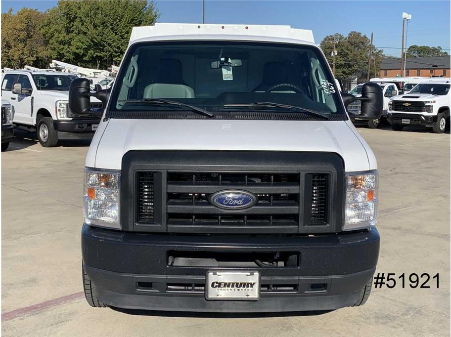2022 Ford E350