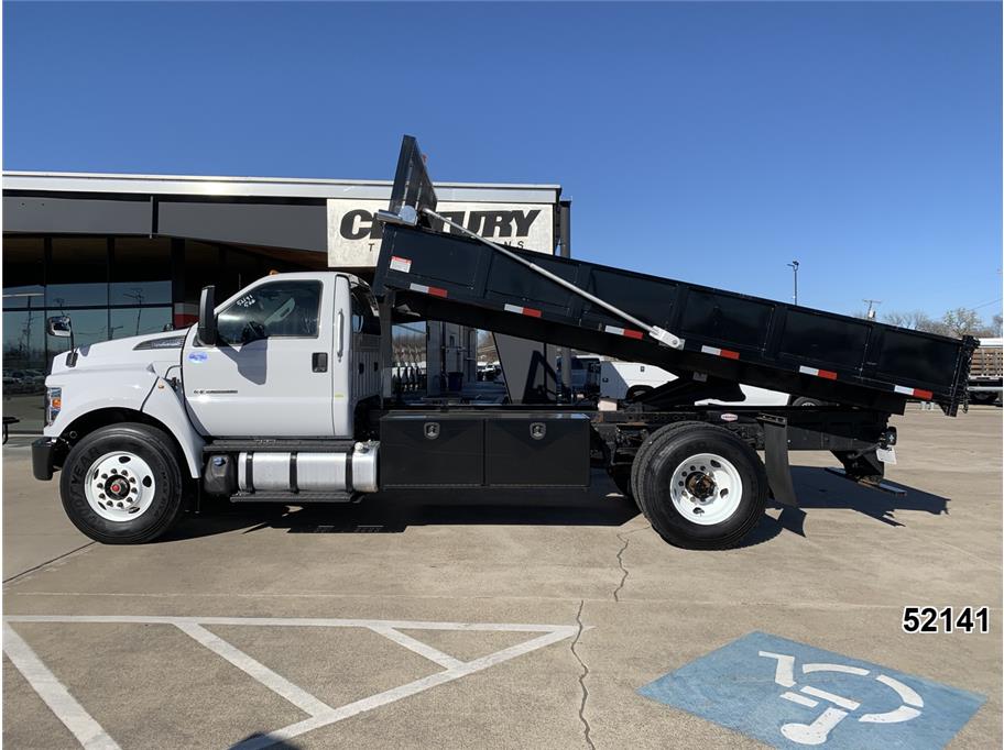 2022 Ford F-750 - Photo 6