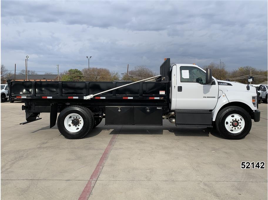 2022 Ford F750