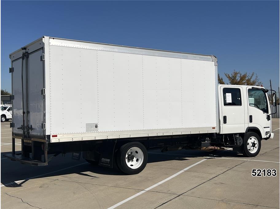 2017 Isuzu NPR HD - Photo 2