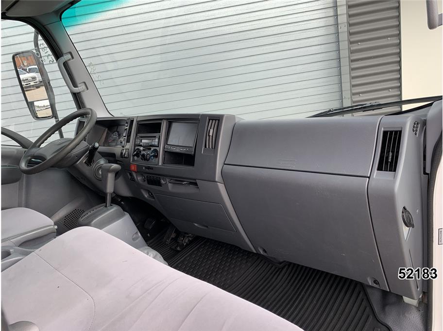 2017 Isuzu NPR HD - Photo 26
