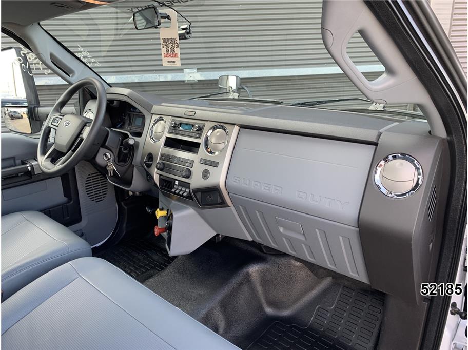 2022 Ford F-750 - Photo 26
